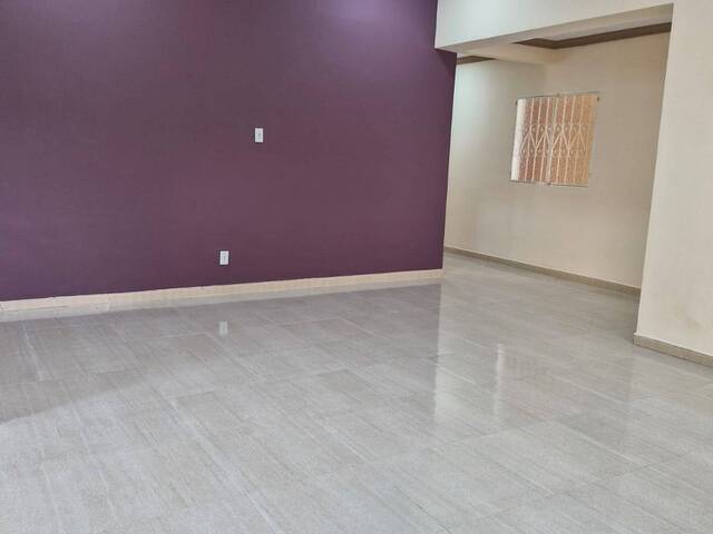 #422 - Casa para Venda em Manaus - AM - 2